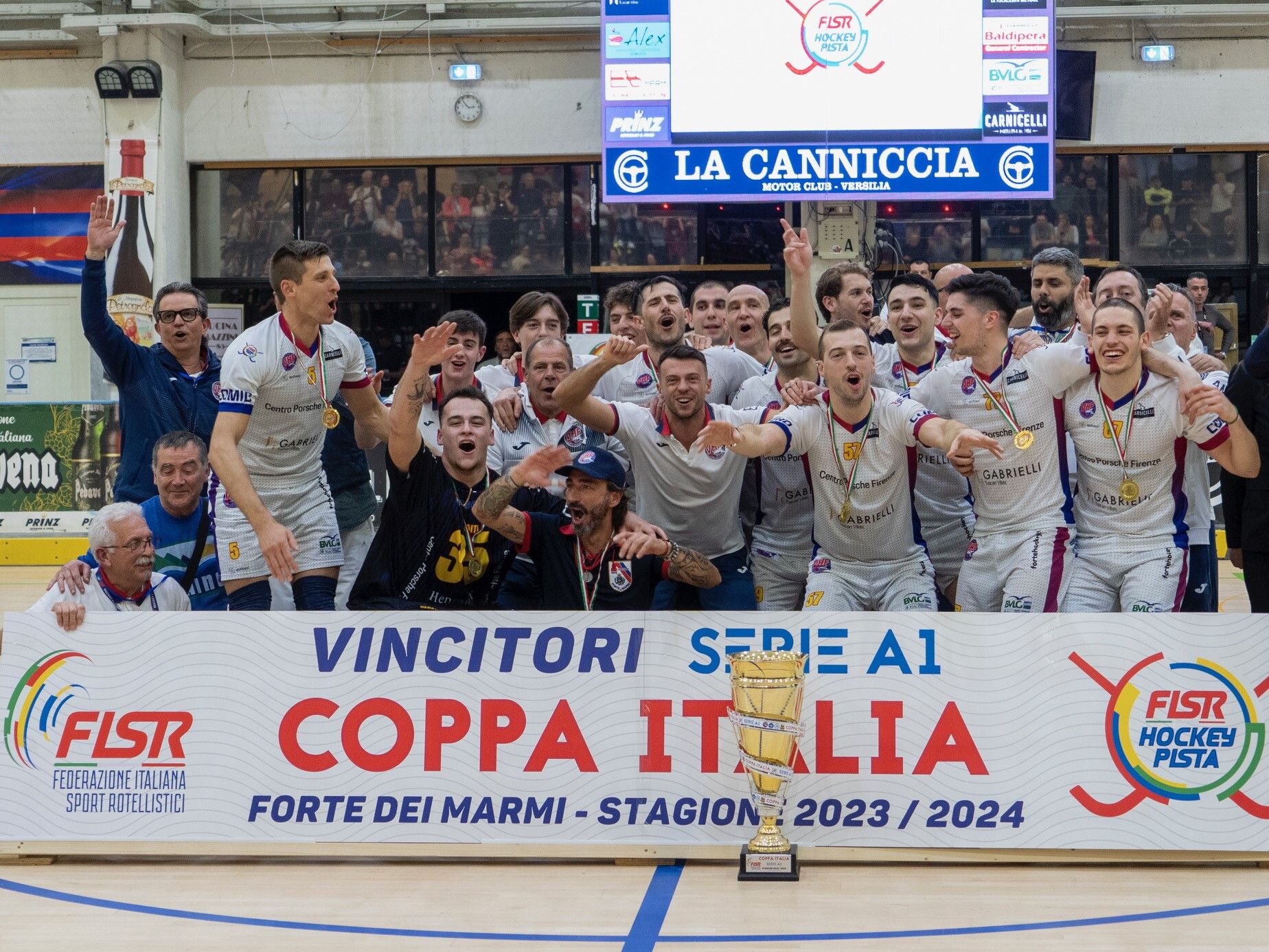 © ferazione hockey pista