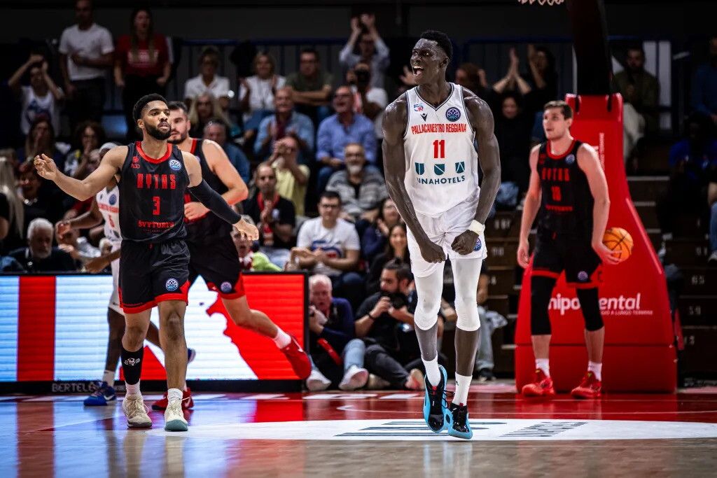 © FIBA