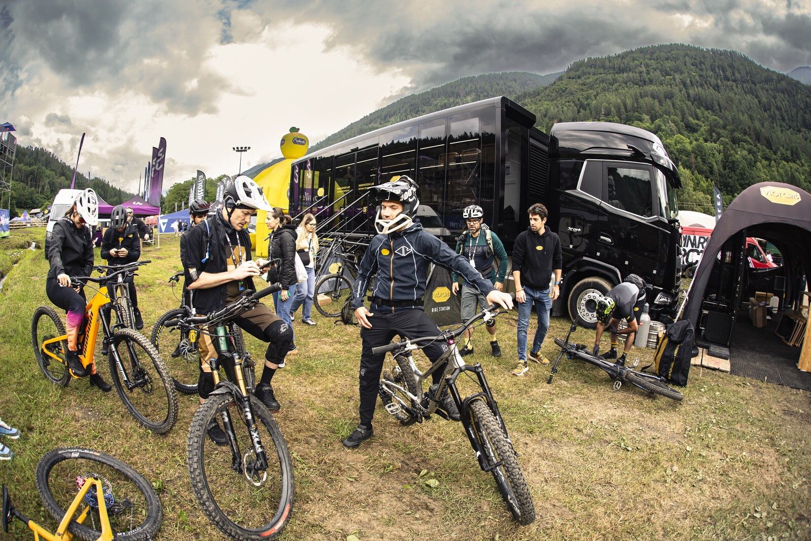 © Vibram Press Office