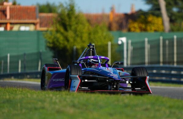 © FormulaE
