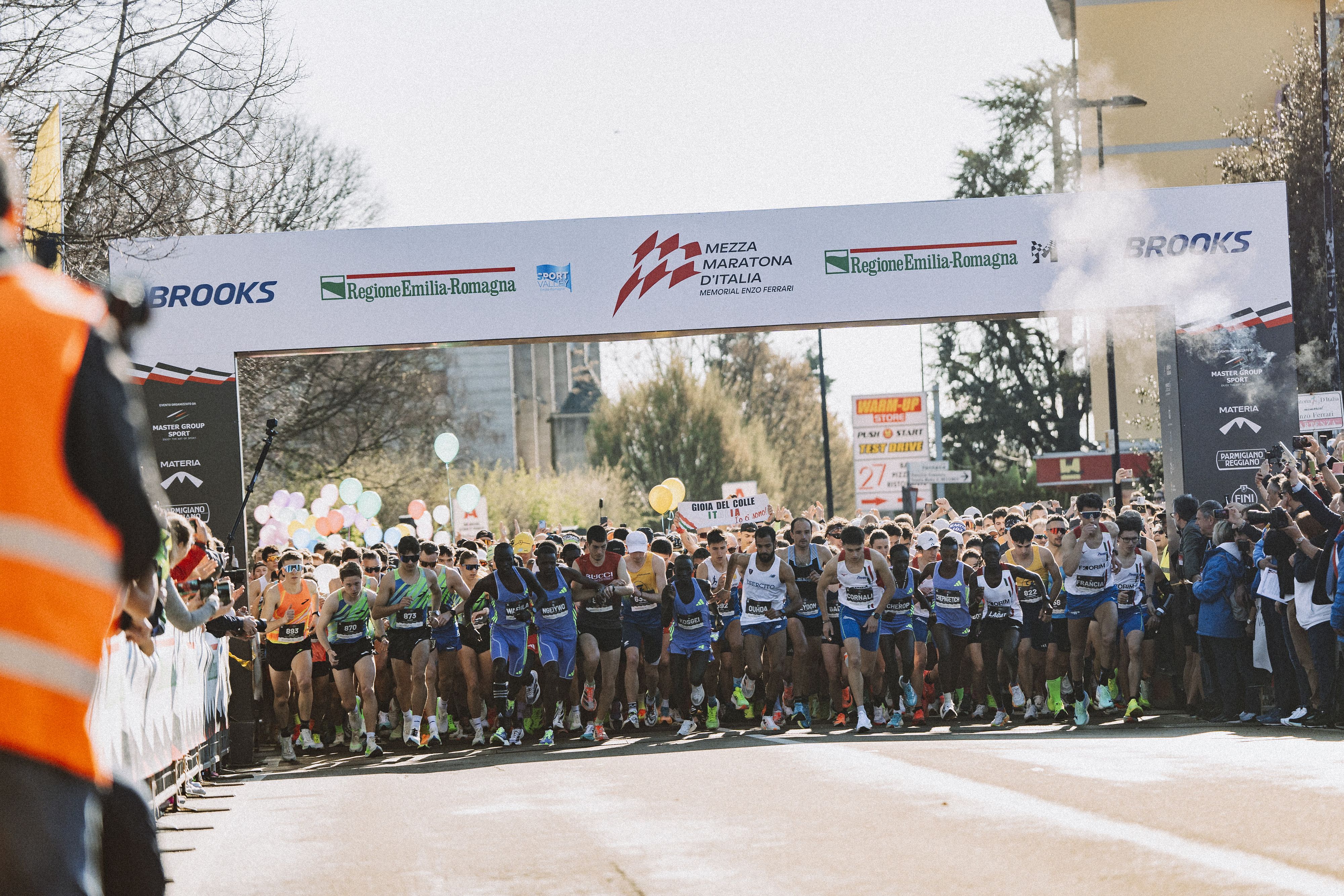 © Brooks Running Press Office