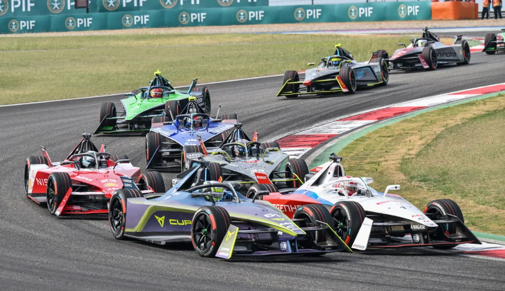 © FormulaE