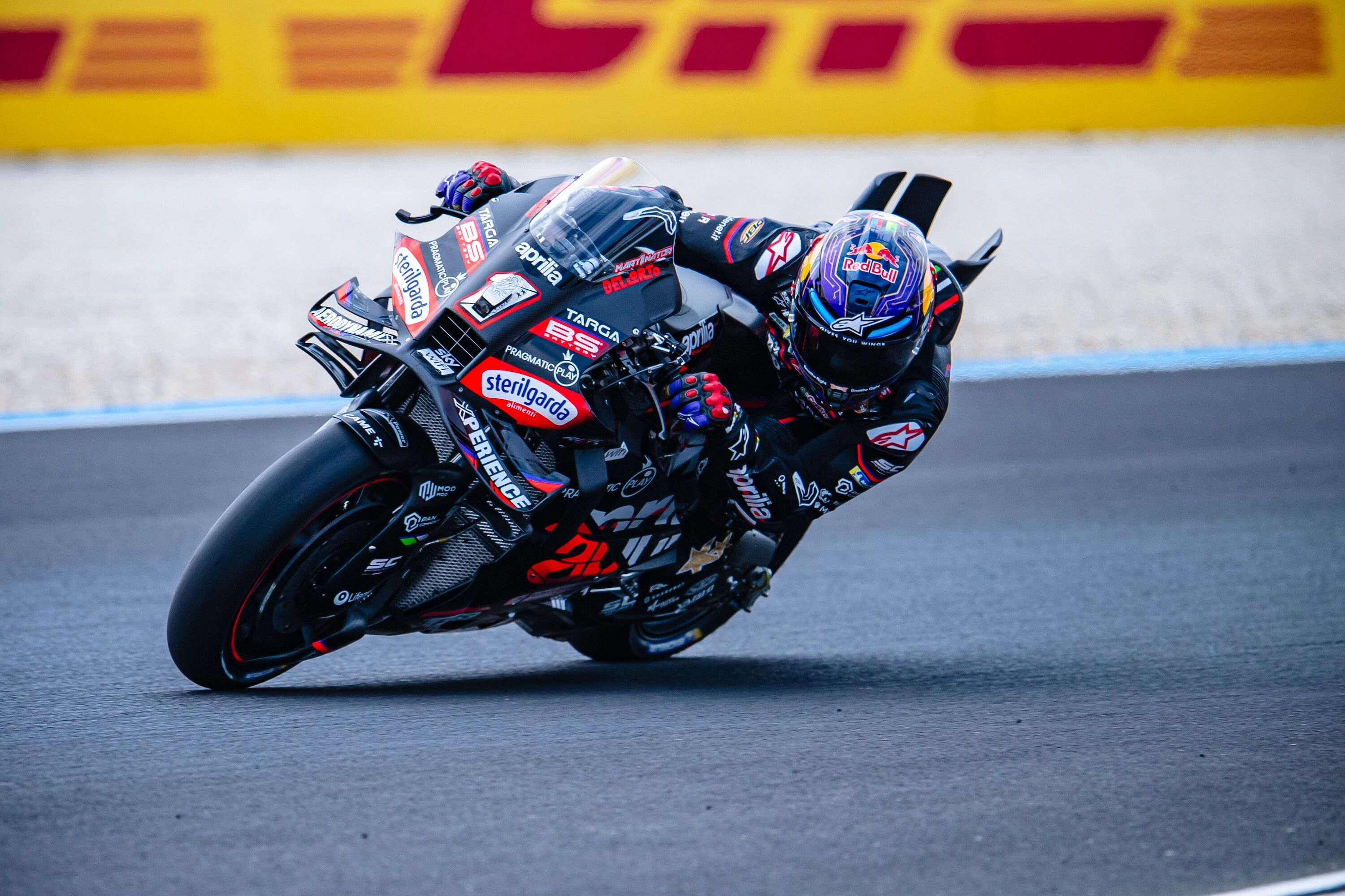 © Aprilia Racing Press Office