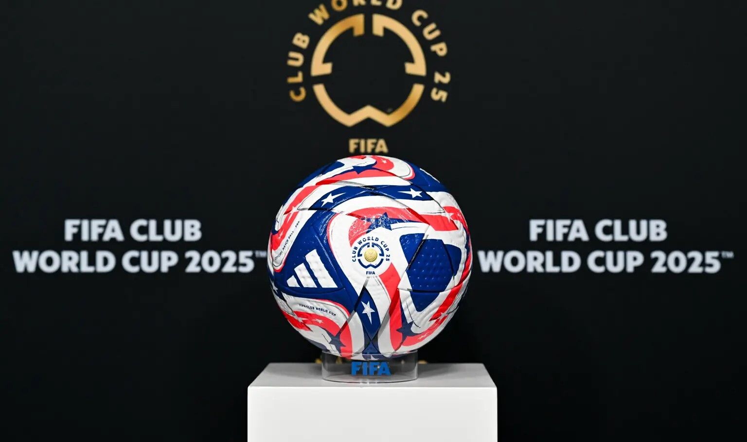 © FIFA 