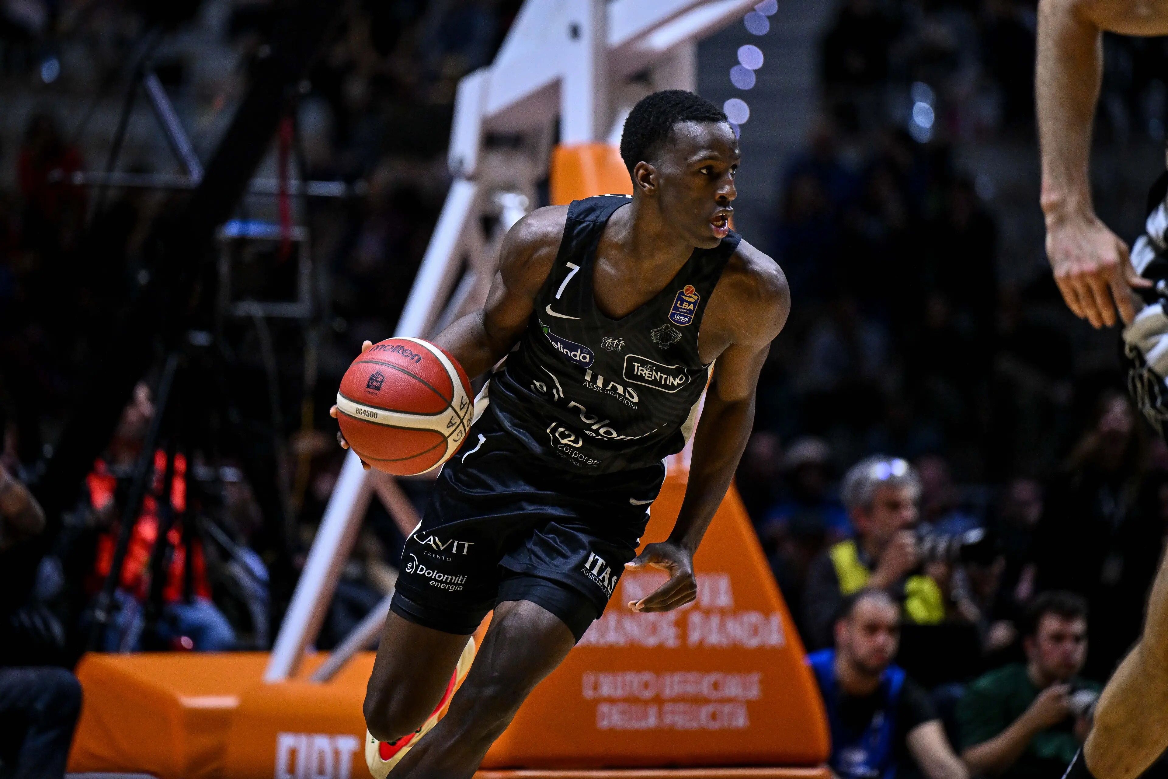 © legabasket.it