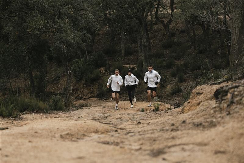 © Brooks Runnin Press Office