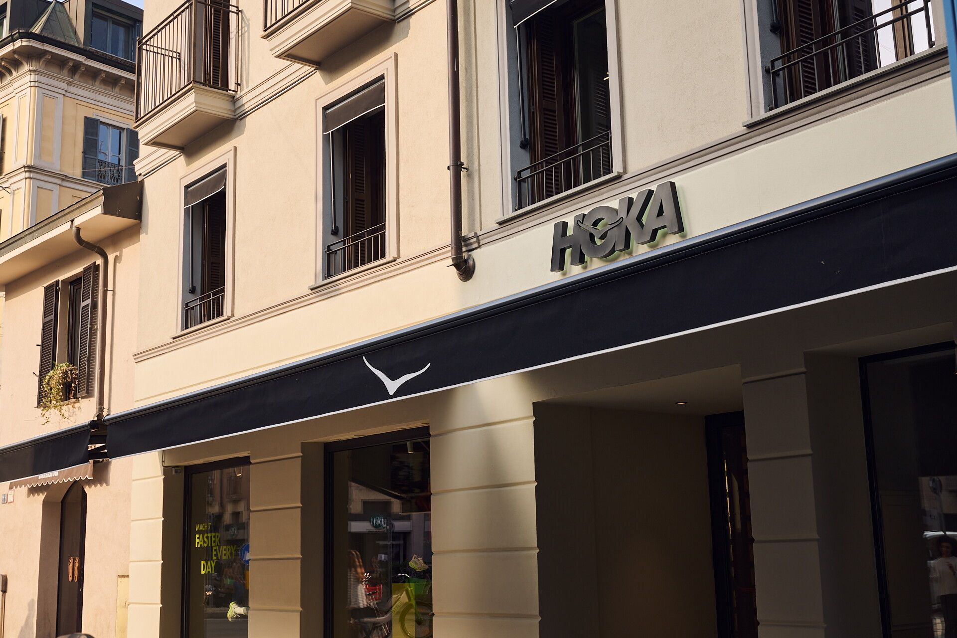 © HOKA Press Office