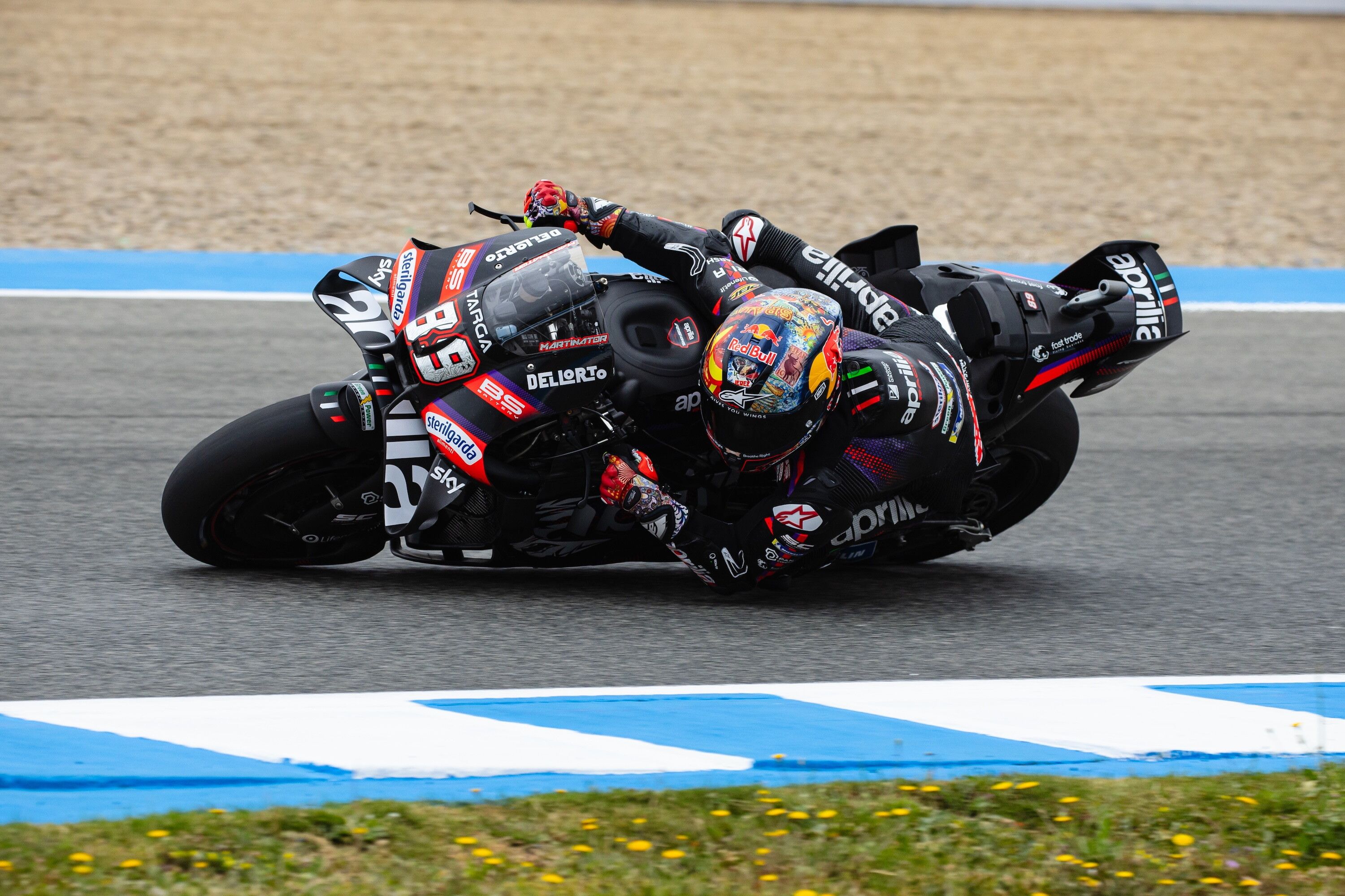 © Aprilia Racing Press Office