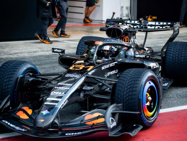 © McLaren Mastercard F1 Team