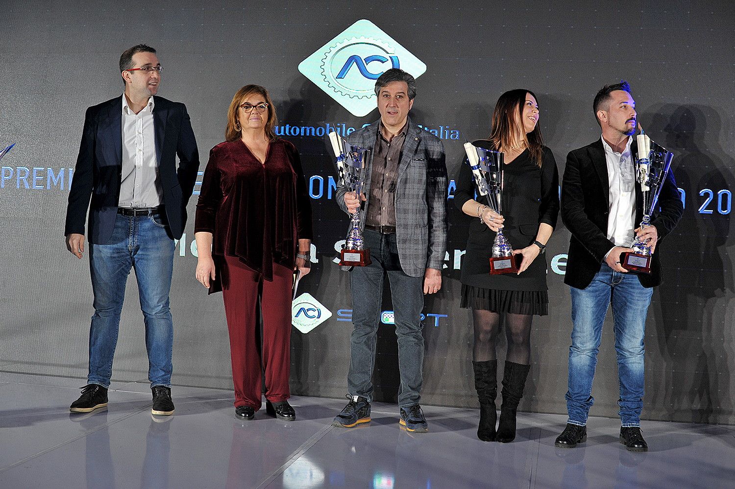   | Antonino Cannavò (F3 Motors) riceve il Trofeo Nazionale Gentleman.