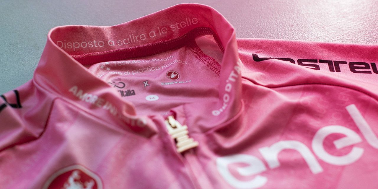   | Un’icona mondiale: la maglia rosa che viene indossata ogni giorno dal leader della classifica generale.