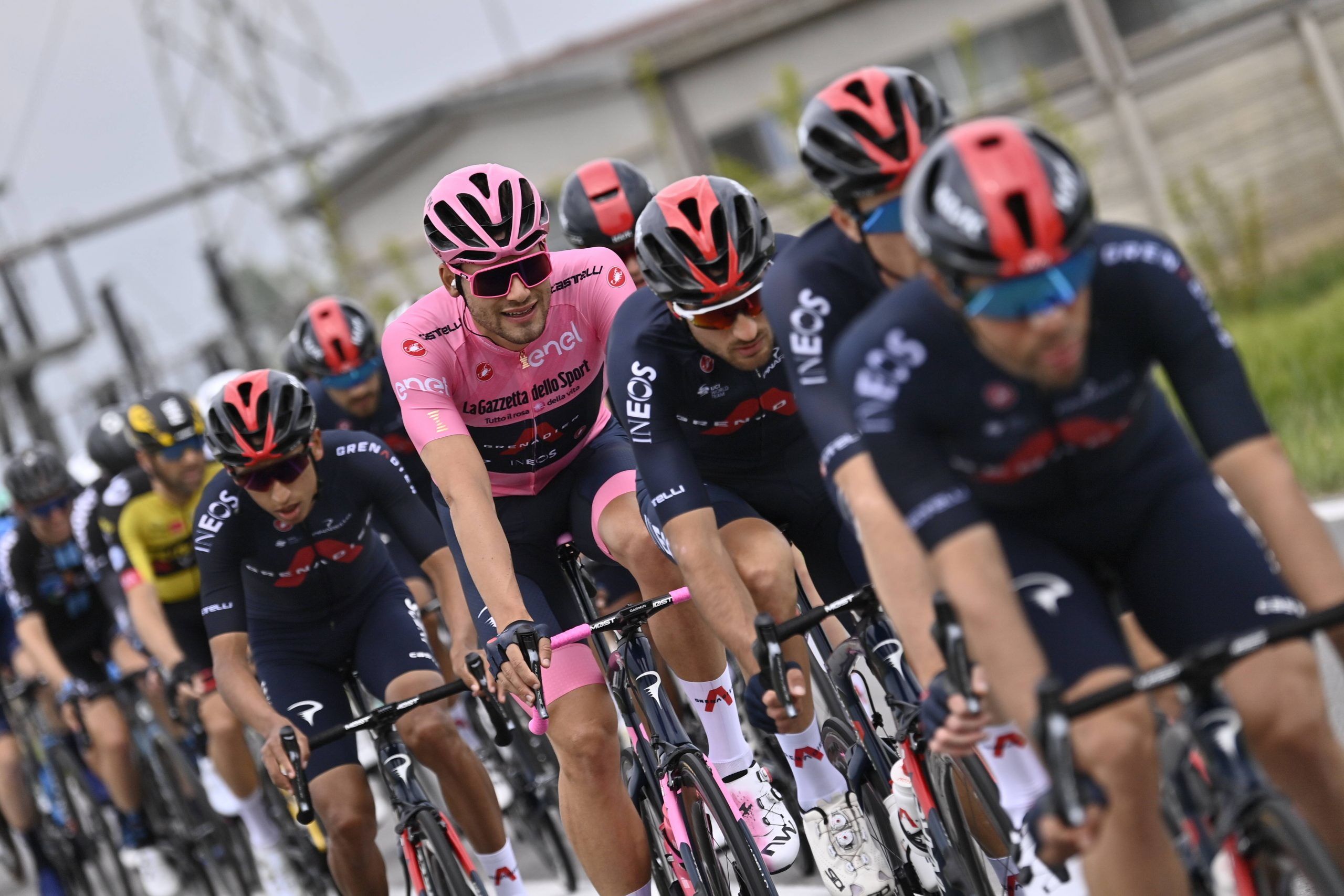 © Getty Images  | Il belga Tim Merlier ha vinto allo sprint la seconda tappa del 104º Giro d'Italia. Filippo Ganna ha conservato la maglia rosa.