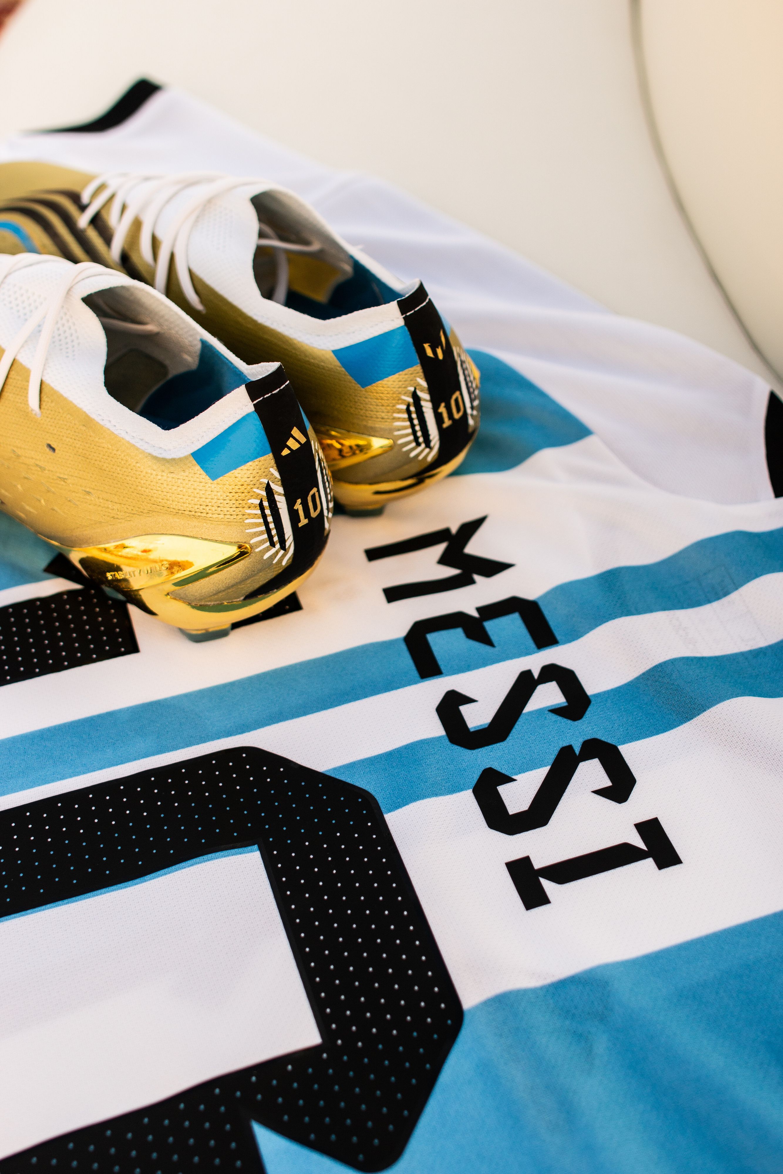Le nuove scarpe di messi cheap