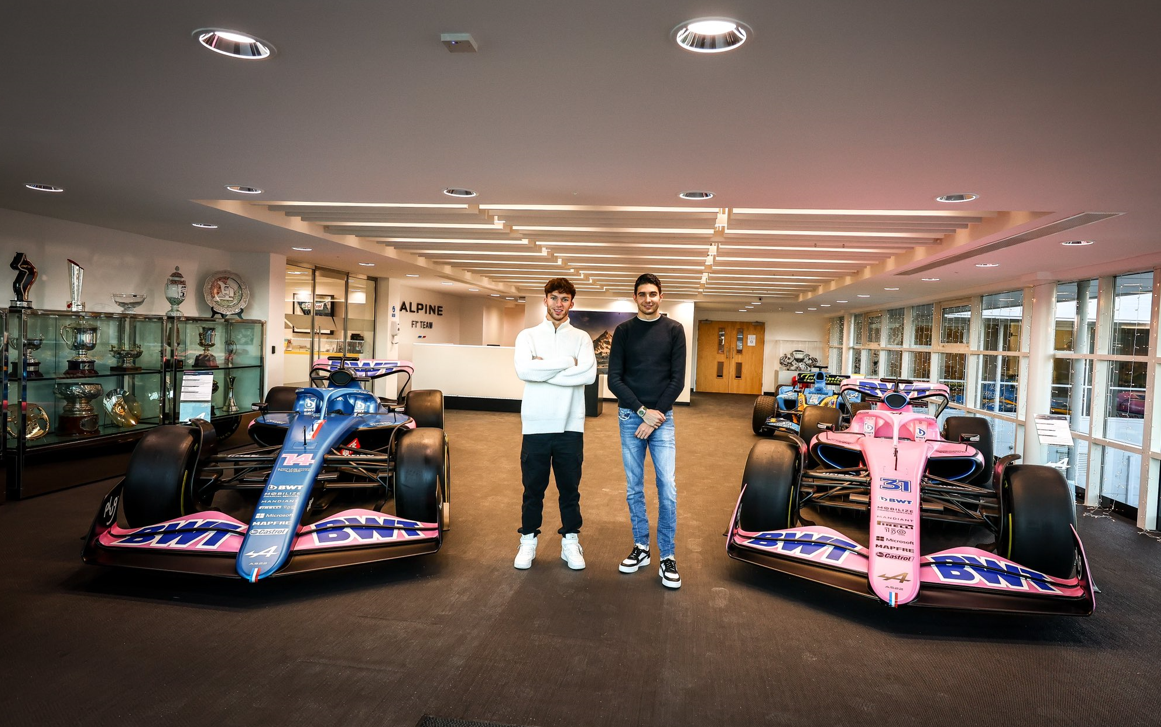 © AlpineF1Team Twitter