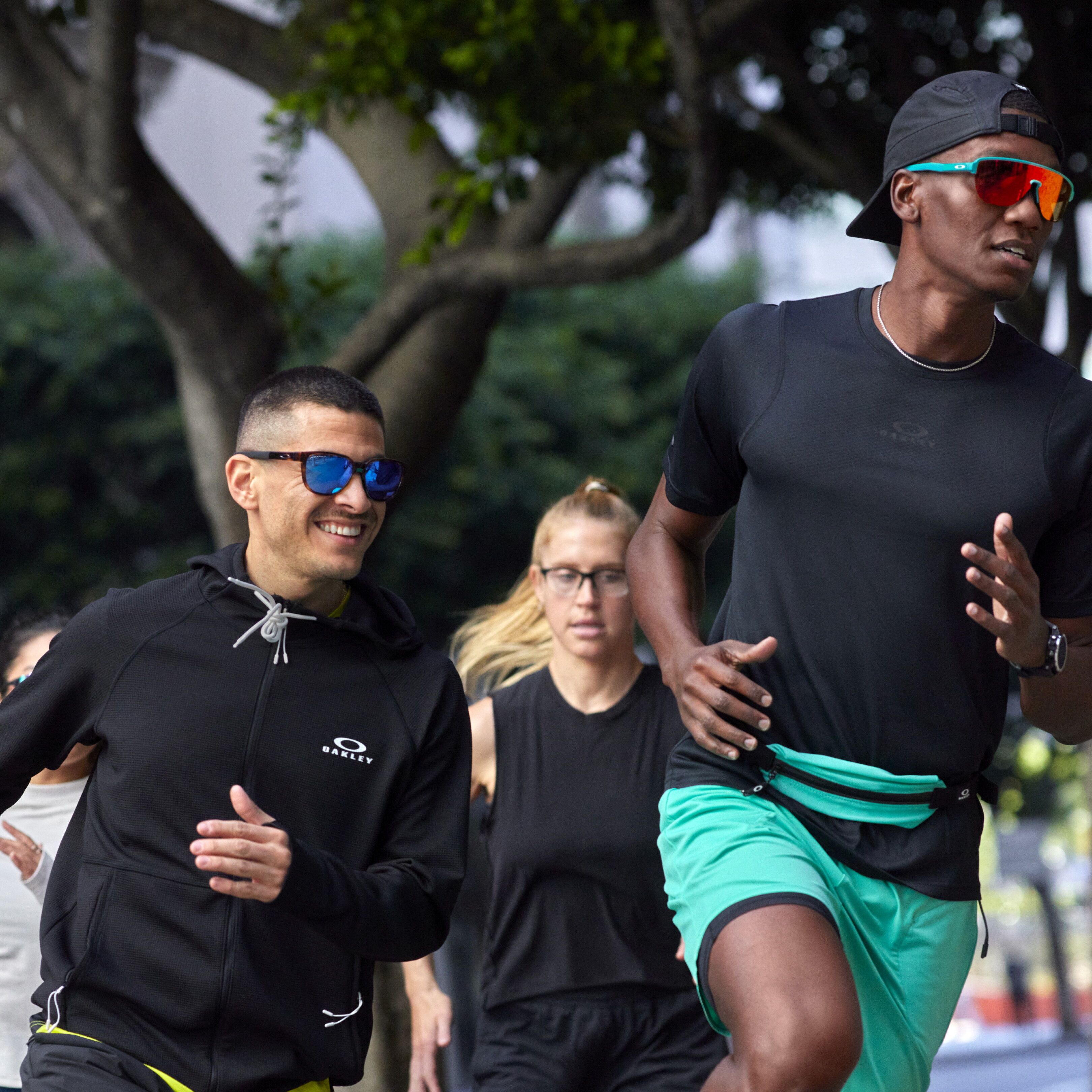 Occhiali da corsa oakley sales