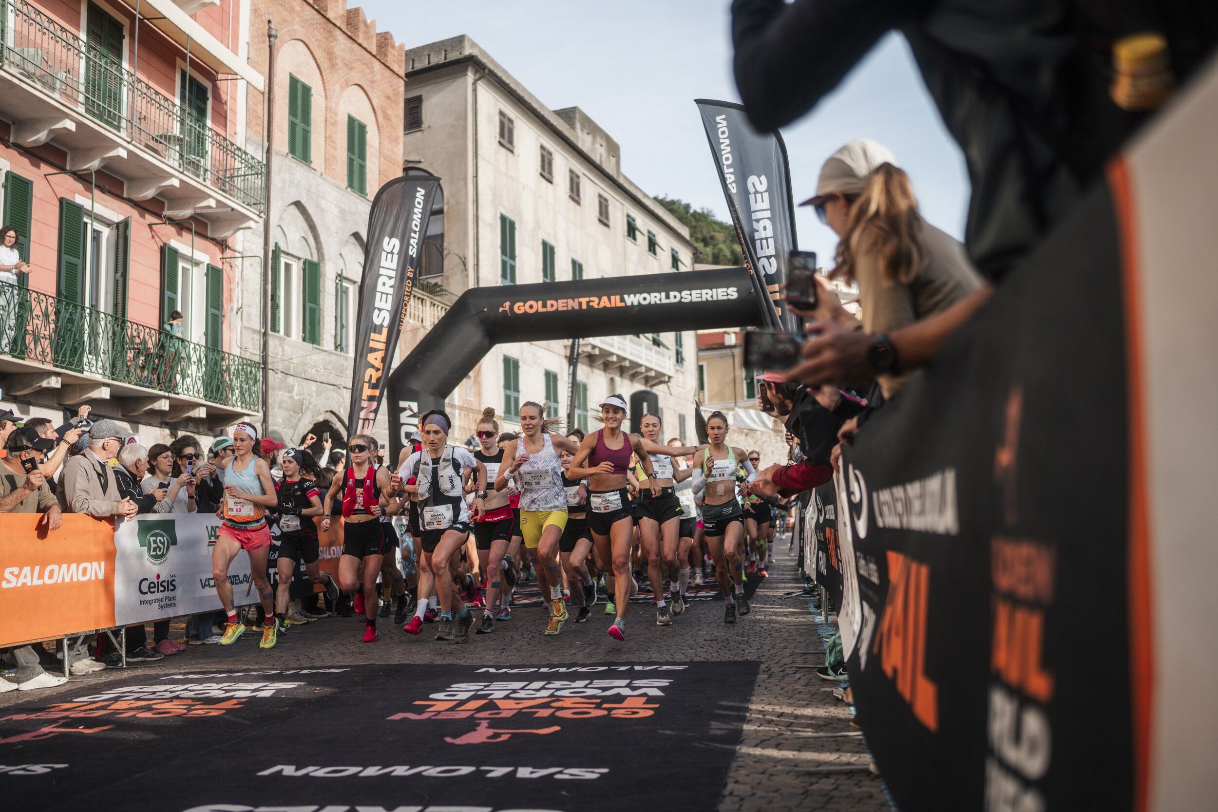 © ©GoldenTrailSeries®/Golfo dell'Isola Trail Race/The Adventure Bakery  