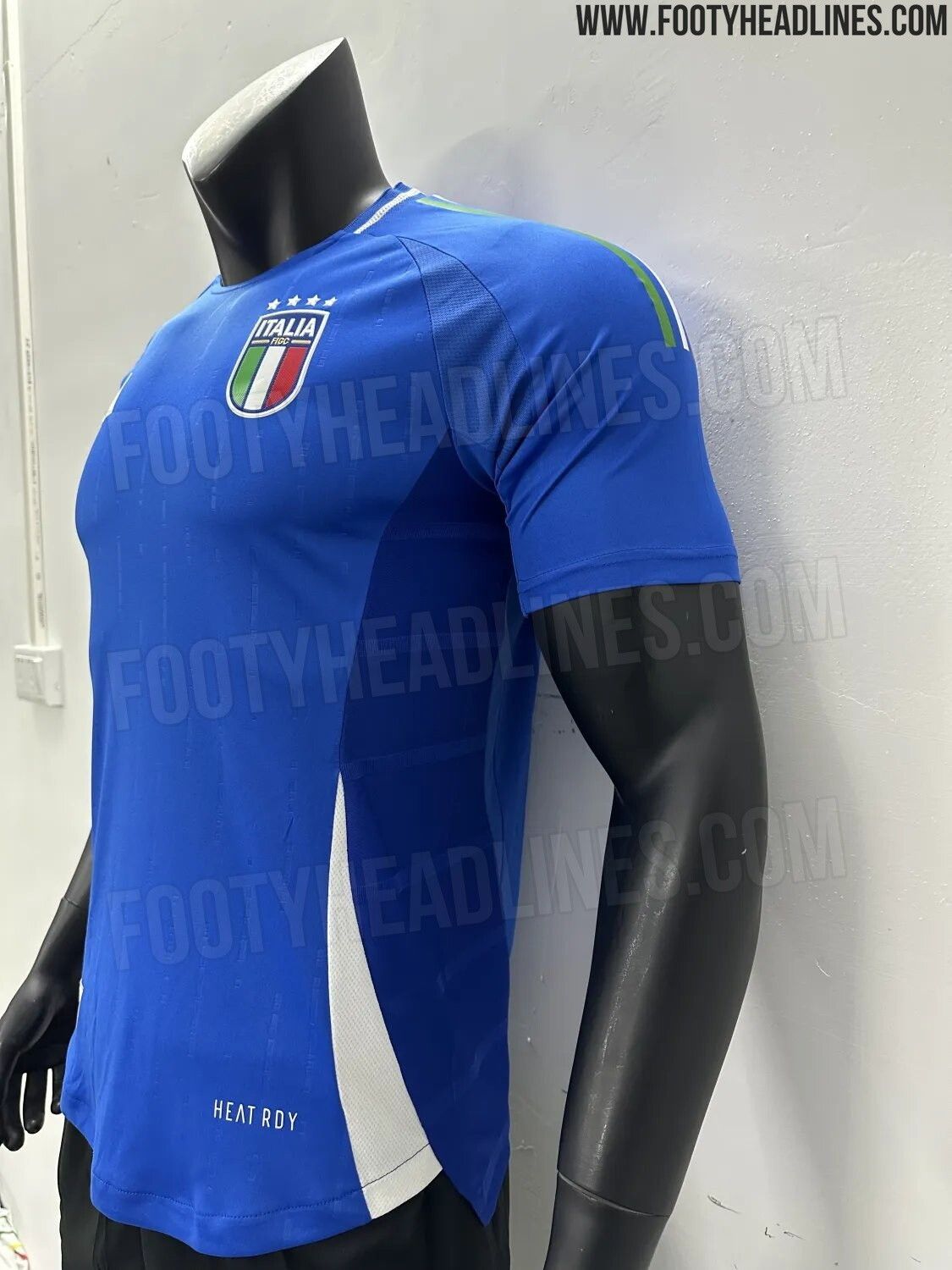 Italia svelata la nuova maglia