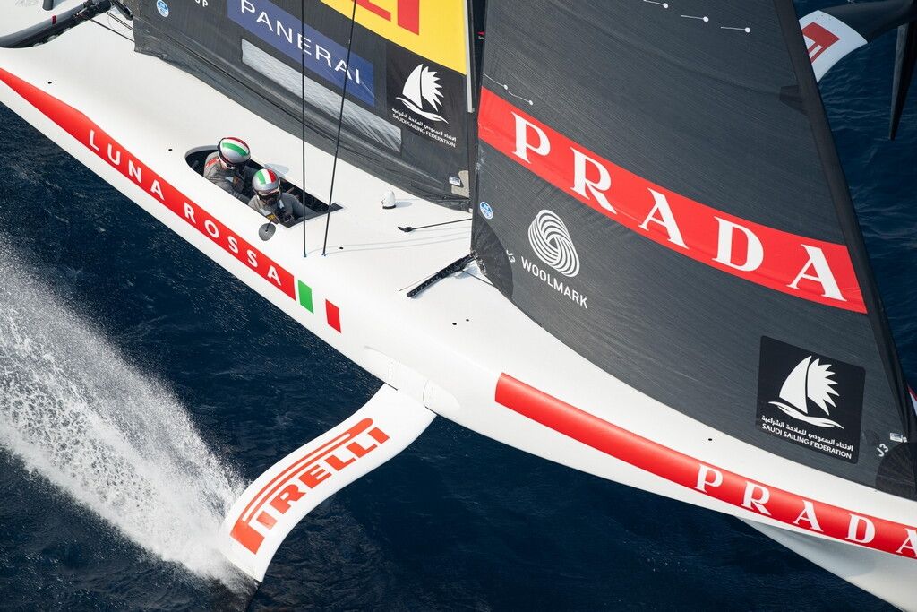 © media.americascup.com 
