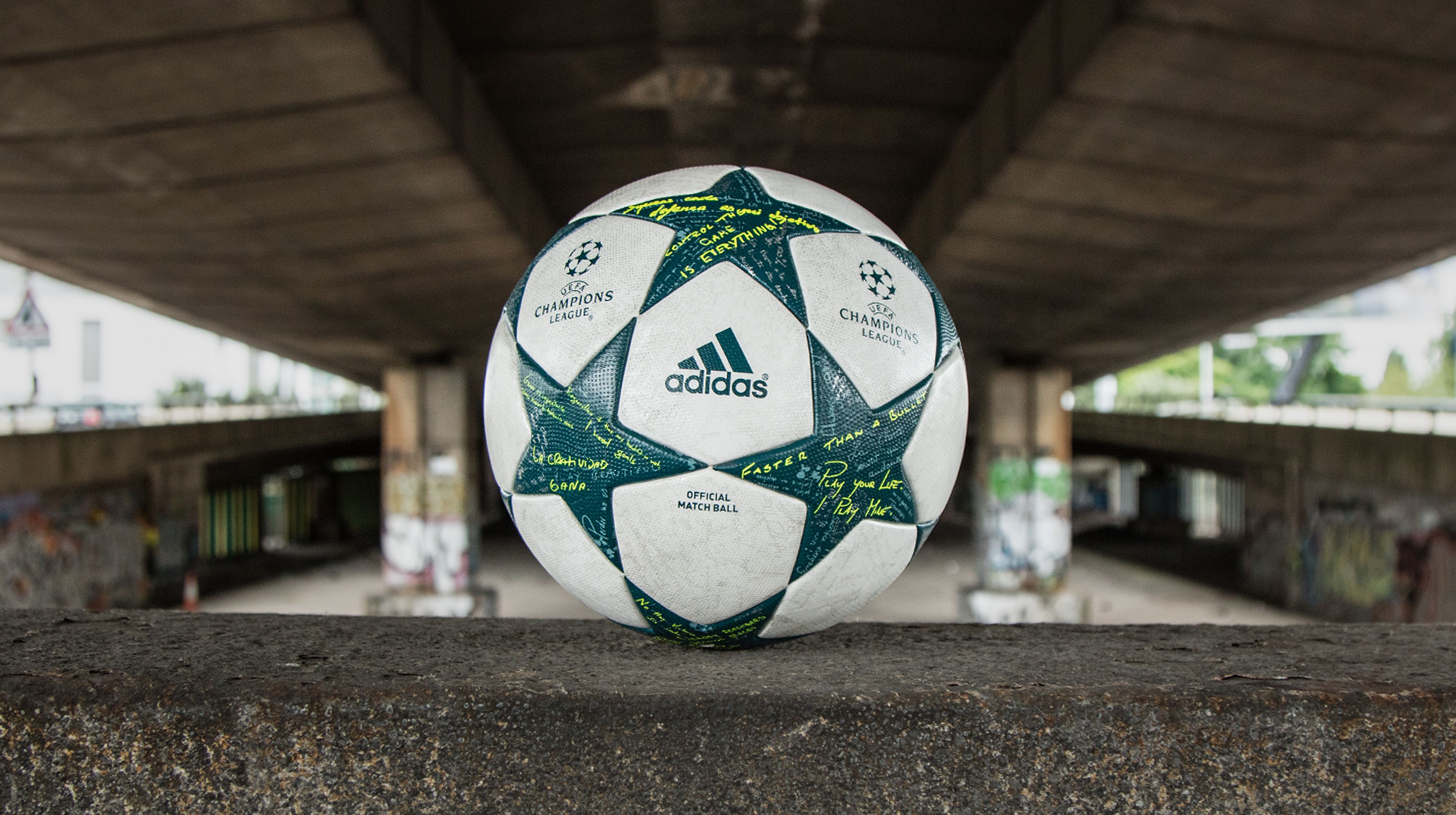 © adidas