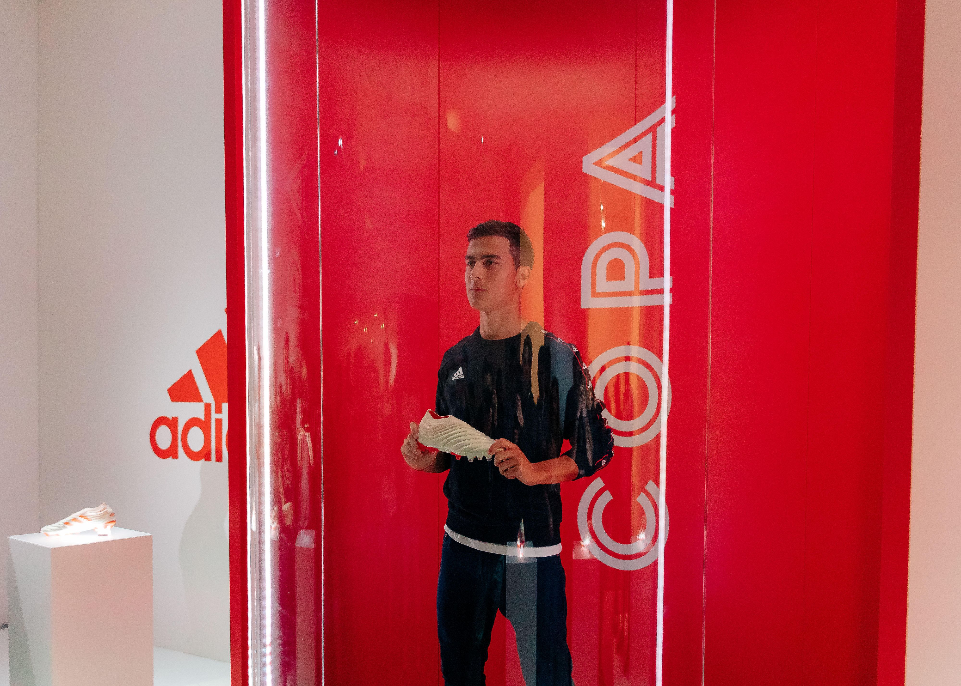 Paulo Dybala e le sue nuove scarpe da calcio Sportmediaset