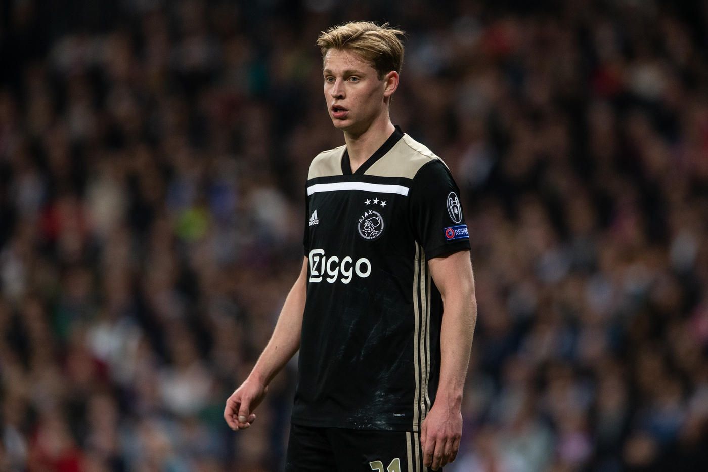   | F. DE JONG - L'ago della bilancia dell'Ajax, in costante ricerca della superiorità numerica. Ha un ruolo situazionale in mezzo al campo.