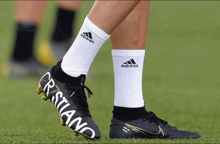 CR7 nuovi scarpini personalizzati FOTO Sportmediaset