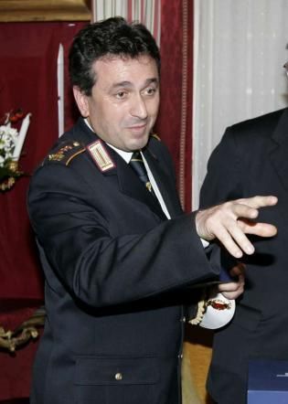 © ansa  | Angelo Giuliani, ex comandante dei vigili urbani di Roma. E' ai domiciliari