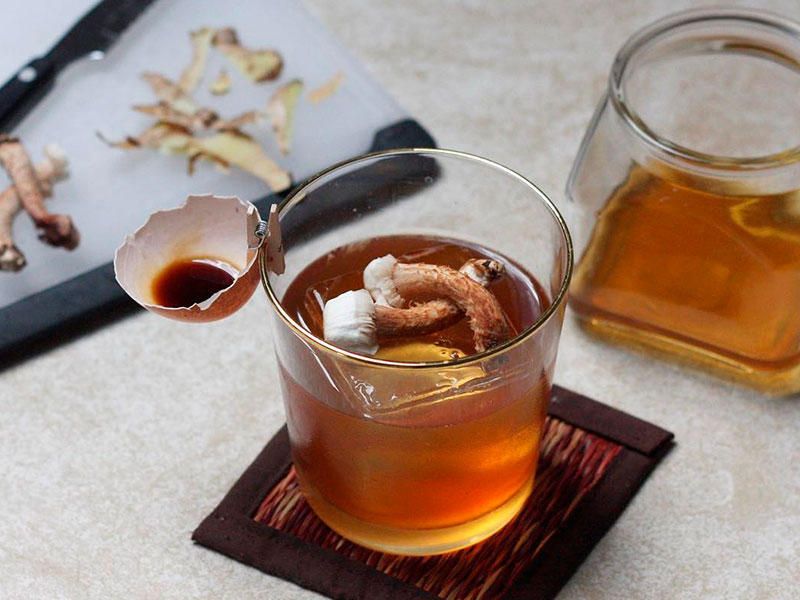 © ufficio-stampa  | Cocktail al fungo (Garnish girl)