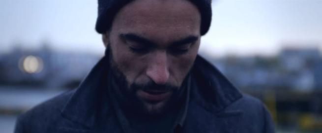 © da-video  | 
   