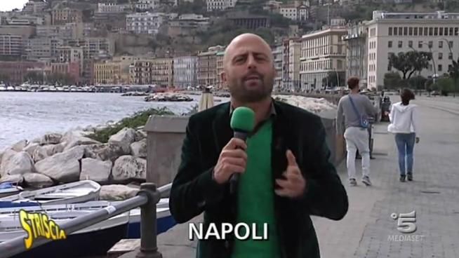 © da-video  | 
   