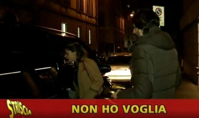 © da-video  | 
   