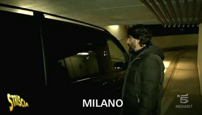 © da-video  | 
   