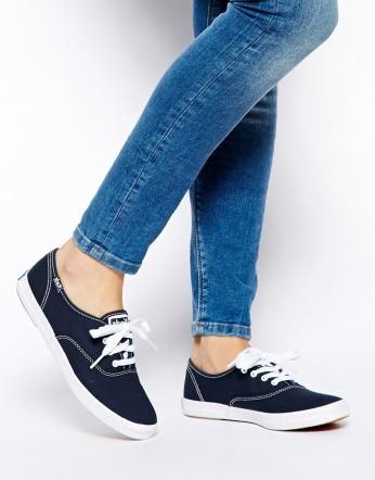 © dal-web  | Alte e bianche: un must che non conosce fine, Converse
