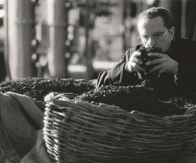 © dal-web  | Sabina Marzadro. Fondò nel 1949 la Distilleria Marzadro con il fratello Attilio