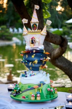 © dal-web  | Super Mario wedding cake, creata da "Let Them Eat Cake" a Costa Mesa, in California.