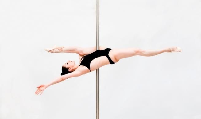 © Istockphoto  | AQUAGYM: RITUFFATI IN ACQUA! – Qualche chilo di troppo? Le attività in acqua garantiscono ottimi risultati, in più l'acquagym grazie alla musica ha un effetto positivo sull'umore. L'azione dell'acqua contribuirà inoltre a rassodare e delineare i muscoli, rendendo più flessuoso e armonico il fisico.