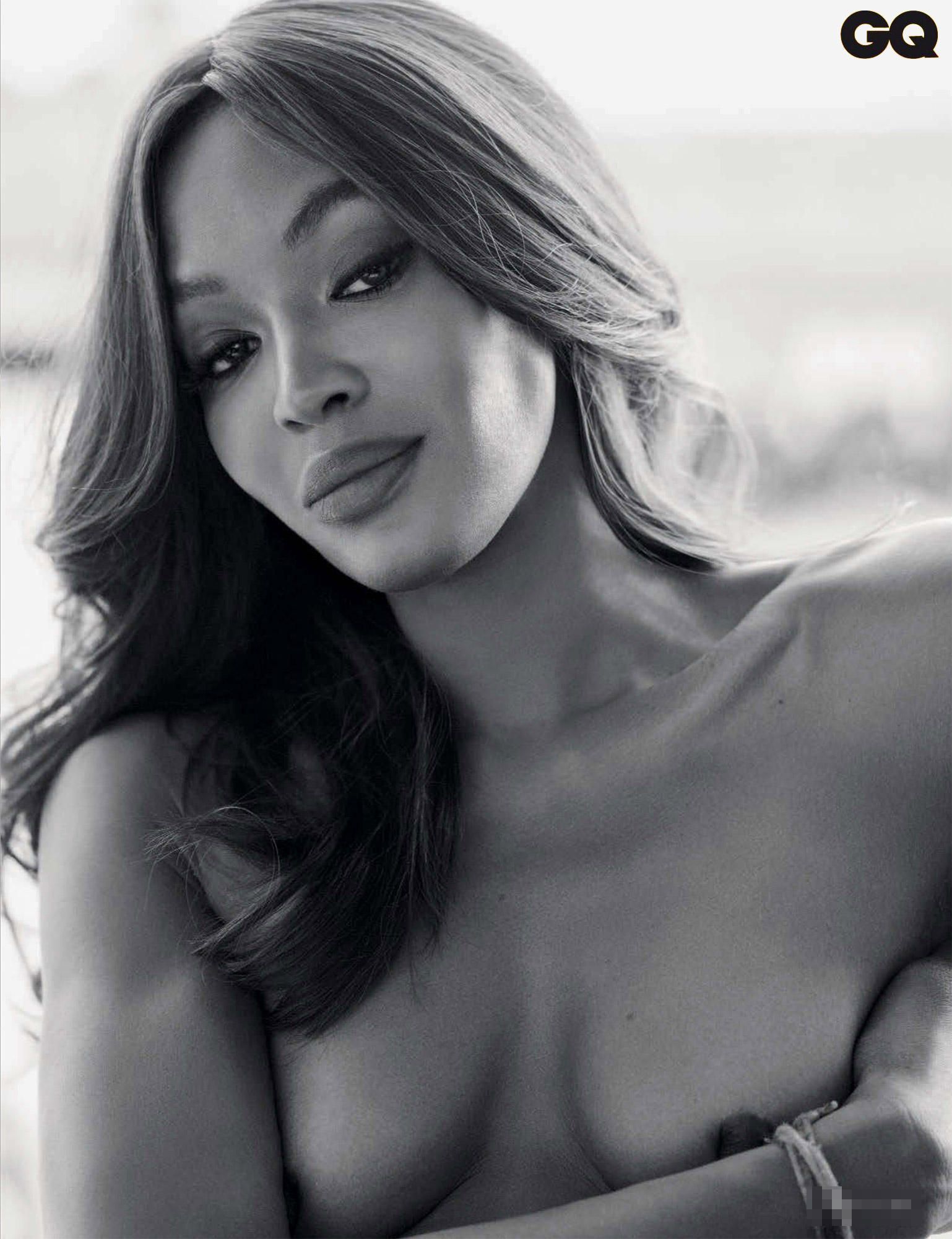 © gq 