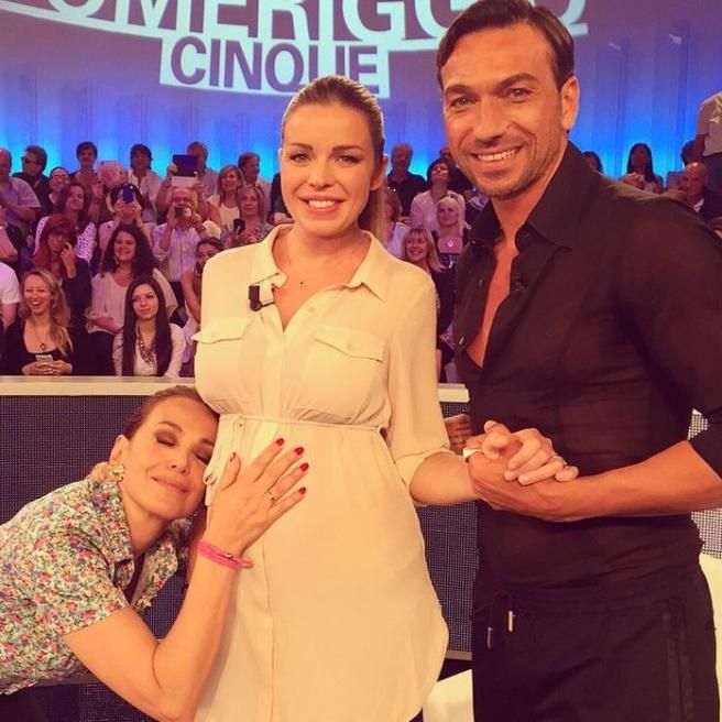 © instagram  | 
   