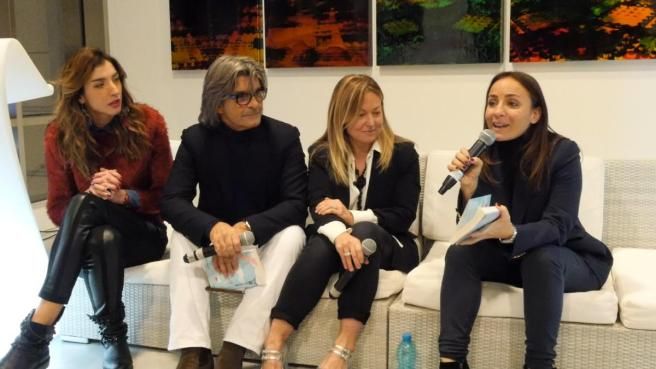 © tv-moda  | 
   