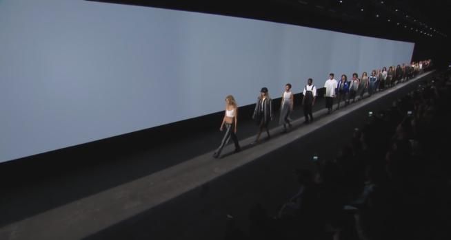 © tv-moda  | 
   