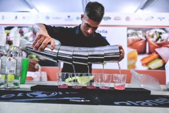 © tgcom24  | 
      Fagottini di mortadella, pistacchi e caciotta fresca.
   