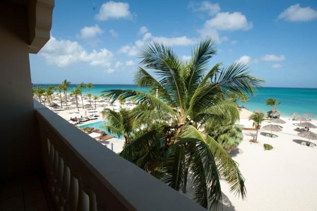 © tripadvisor  | 
      Bucuti & Tara Beach Resort - Palm Eagle Beach - Aruba - Il resort più romantico del mondo.
   