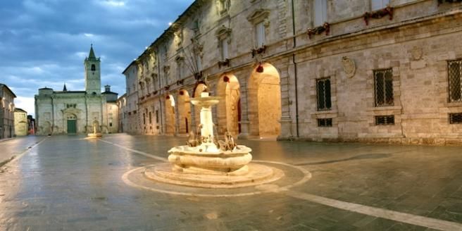 © ufficio-stampa  | 
      Siena, piazza del Campo
   