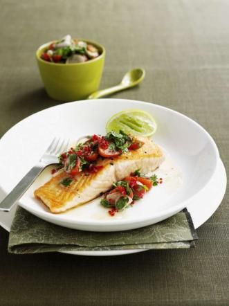 © Corbis  | 1 DIETA ZONA – Il biochimico Barry Sears ha basato la Zone Diet, lanciata negli Stati Uniti, su un concetto di equilibrio alimentare e corretta gestione dello stress. Esercizio fisico e movimento combinati con un regime che prevede 40% dell'apporto calorico proveniente da carboidrati, 30% da proteine e 30% da grassi. Le critiche? Attenzione all'introito di proteine provenienti da grassi saturi animali. 
