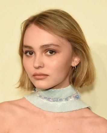 © -afp  | Lily Rose Depp, figlia di Johnny Depp e Vanessa Paradis