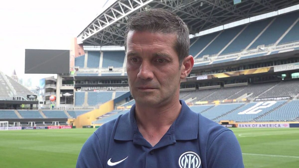 Chivu: "C'è voglia di superare il turno"