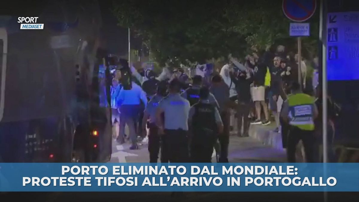 Porto fuori dal Mondiale, furia tifosi