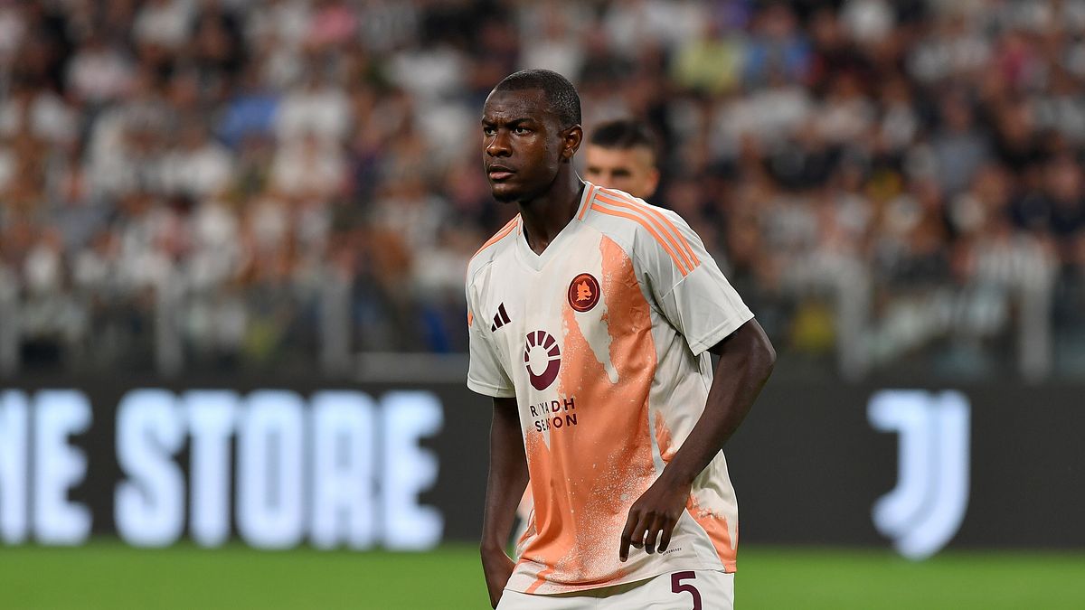 26) Evan Ndicka (Roma): 4 mln/stagione