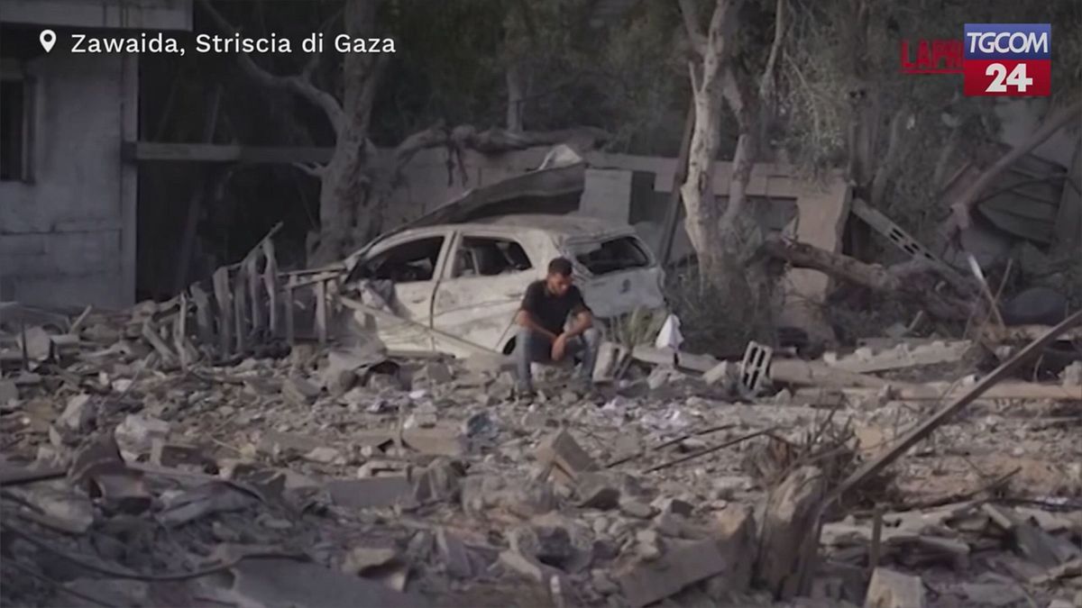 Gaza, raid di Israele su Zawaida: sette morti