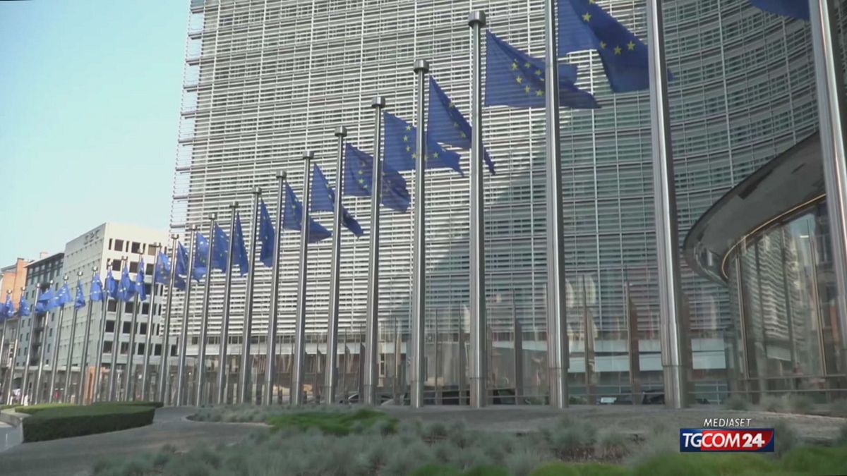 18.00 UE PROPONE TAGLIO 90% EMISSIONI AL 2040 SRV